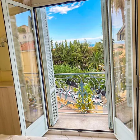 Le Montfleuri- Centre-ville - Parking Prive - Vue * Menton